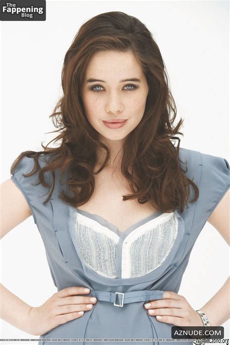 ANNA POPPLEWELL Nude AZNude