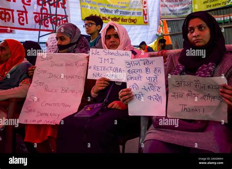 New Delhi India February Women Protest At Shaheen Bagh