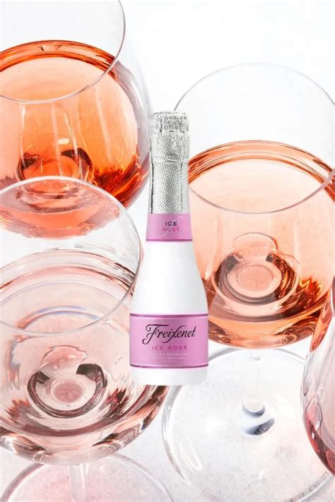 Espumante Espanhol Rosé Cava Freixenet Ice Demi Sec mini 200ml