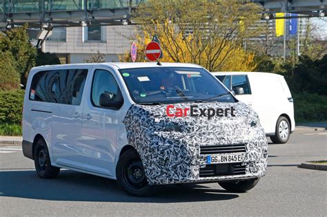 Peugeot E Expert Mid Sized Electric Van Getting An Update Carexpert