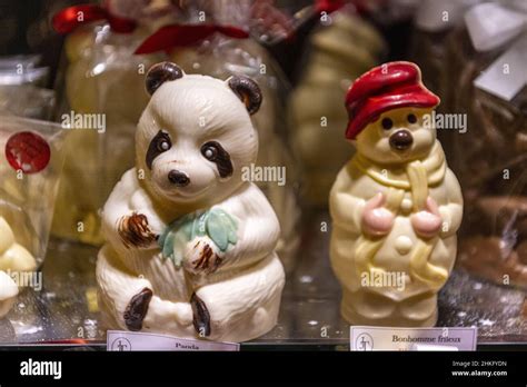 France, Somme, Amiens, Christmas market Stock Photo - Alamy