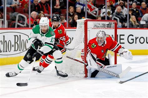 Blackhawks Bounce Back With 4 3 Overtime Win Over Oilers