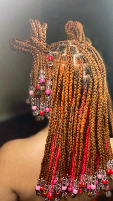 Small Knotless Peekaboo Braids With Bead Dyed Hair Short Box Braids