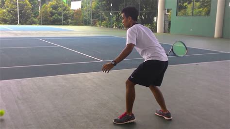 Teknik Dasar Forehand Dan Backhand Tenis Lapangan Youtube