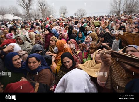 19 février 2023 Srinagar Jammu et Cachemire Inde Les femmes