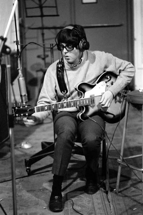 Paul Mccartney During A Recording Session For The Album Revolver R