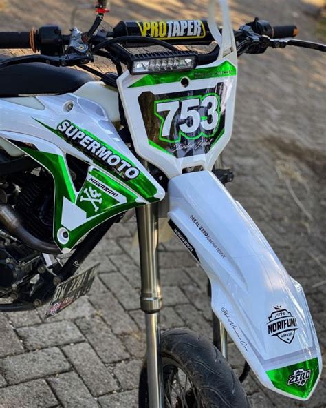 Decal Sticker Premium Full Body Klx Gordon Kombinasi Chrome Hijau Lam