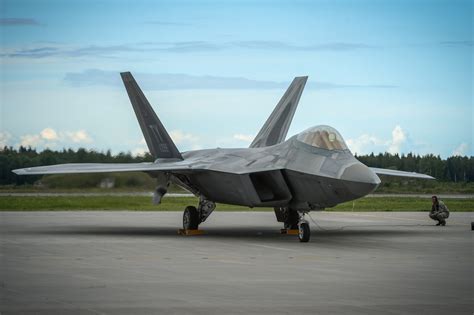 US Air Force deploys F-22 Raptors to Estonia - AeroTime