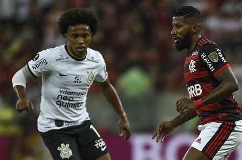 Corinthians Derrotado Pelo Flamengo E Est Eliminado Da Libertadores