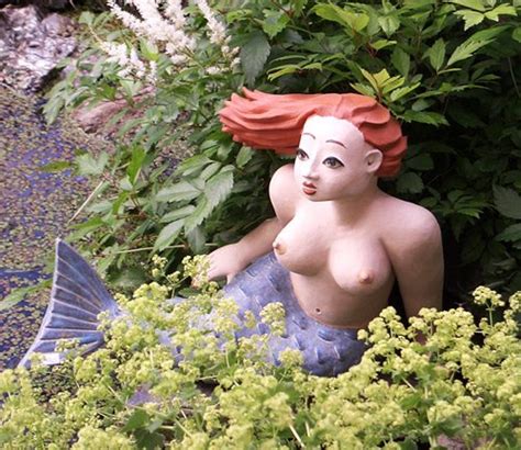 Meerjungfrau Garten Figur Margit Hohenberger Keramik Kunst