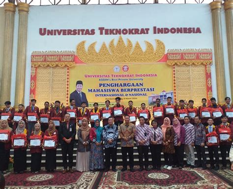 Ratusan Mahasiswa Dan Dosen Berprestasi Universitas Teknokrat Indonesia