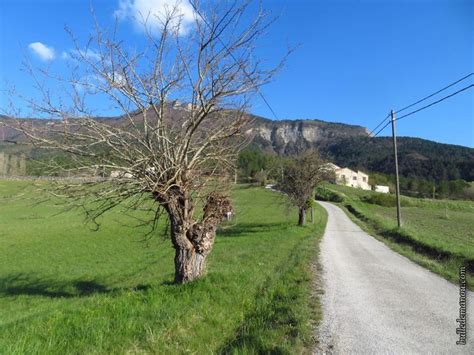 Le village de Barsac 3 Balade dans la Drôme Dans la Bulle de Manou