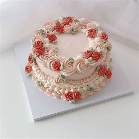 ʚɞ on Twitter Cute birthday cakes Pretty dessert Pretty birthday cakes