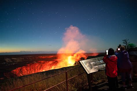 Tips on Seeing the Current Eruption at Kīlauea - Hawaii Magazine