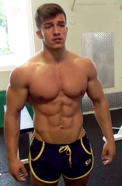 Muscle Teen Shirtless Pecs Abs Arms M E N Pinterest Beaux Mecs Musclés Beau Gars Et Mecs