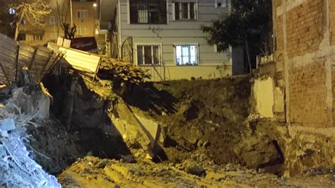 Stanbul Bayrampa A Da Korku Dolu Anlar Ekipler Harekete Ge Ti Bir