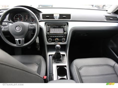 2012 Volkswagen Passat TDI SE Titan Black Dashboard Photo 94981574