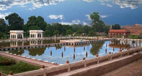 Shalimar Gardens:. Shalimar Garden | by HafsaTahir | Medium