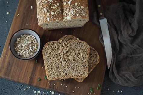 Kerniges Dinkel Vollkornbrot Mit Saaten Wiewowasistgut