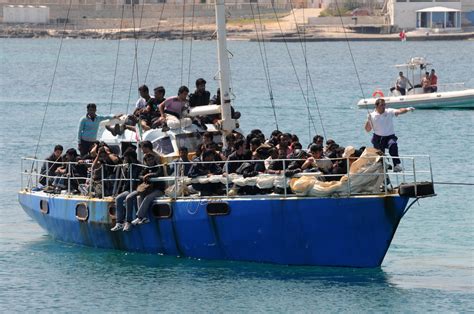 Naufragio Di Migranti Salgono A Undici Le Vittime Live Sicilia