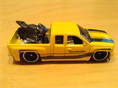 JULIAN S HOT WHEELS BLOG Chevy Silverado 2016 Car Culture Trucks