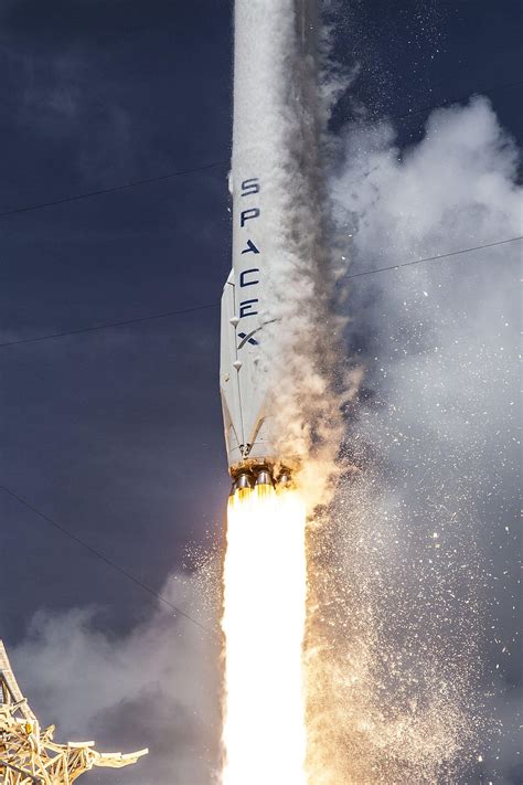 SpaceX Falcon Heavy Launch HD Phone Wallpaper Pxfuel