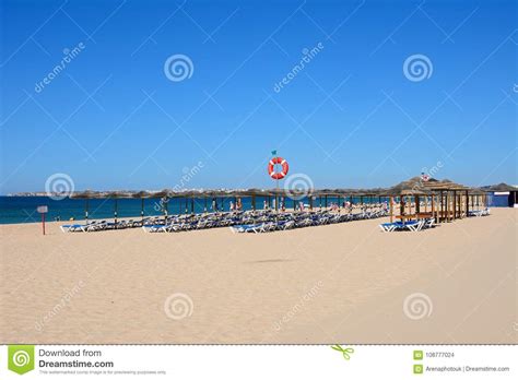 Alvor beach, Portugal. editorial stock image. Image of algarve - 108777024