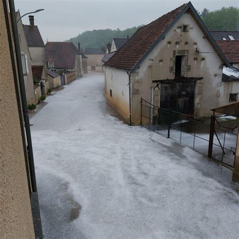 Violent Orage De Gr Le Sur La R Gion De Chablis Ce Mercredi Soir