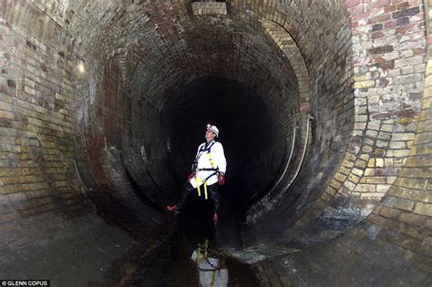 New £4bn Super Sewer Will Stop London Returning To Days Of The Great Stink Daily Mail Online