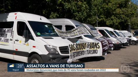 V Deo Motoristas De Vans Fazem Protesto Contra O N Mero Alto De