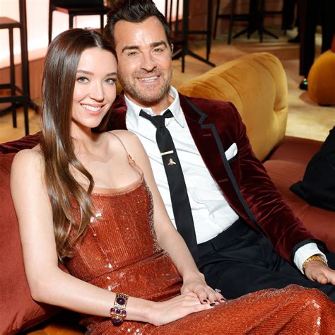 Matthew Perry, dentro «la scia di bugie che si è lasciato alle spalle