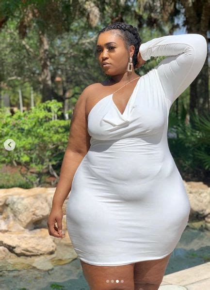 Pin On Bbwplus Size Queen Fashion