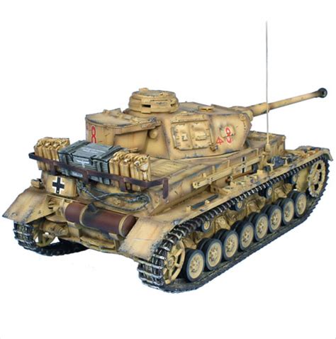 DAK038-DAK039 Panzer IV Ausf F1 and F2 Plus Tank Crew Promotion Figure ...