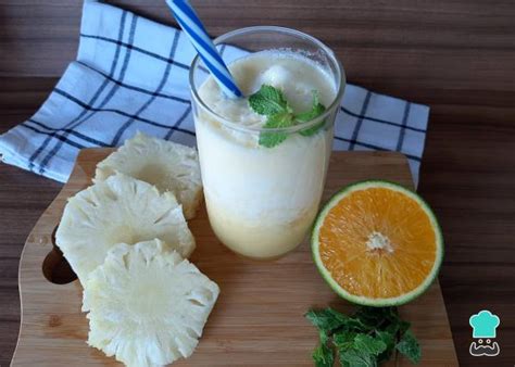 Suco De Abacaxi Laranja Refrescante