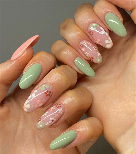 23 Beautiful Design Ideas For Sage Green Nails