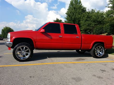 red obs ccsb on 22x12s. | GMC Truck Forum