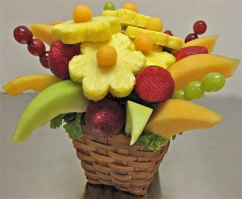 How To Make A Do It Yourself Edible Fruit Arrangement Edible Fruit