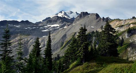 At Deadly Glacier Peak One Last Hurdle For New Seismometers