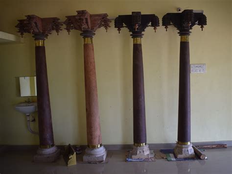 High Quality Chettinad Wooden Pillars