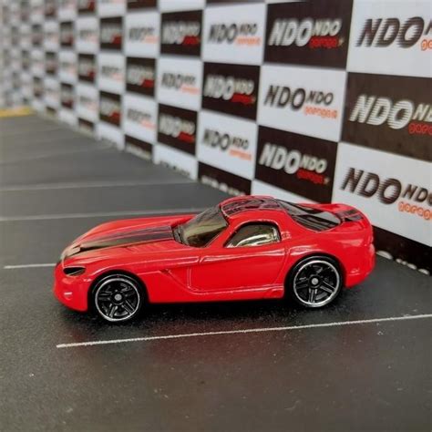Jual Hot Wheels 2006 Dodge Viper Coupe Red 2nd Loose 2014 Mystery Models Shopee Indonesia