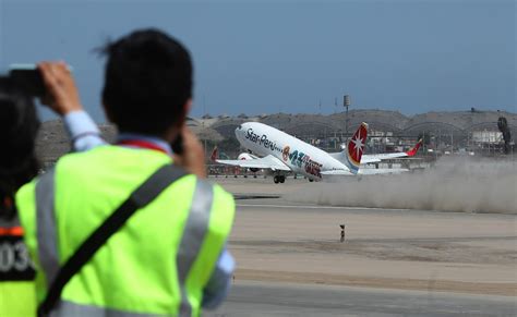 El Aeropuerto De Lima Inaugura Su Segunda Pista Y Su Nueva Torre De