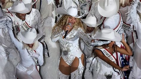 Beyonc S Performance Highlighted Netflix S Nfl Debut On Christmas Day