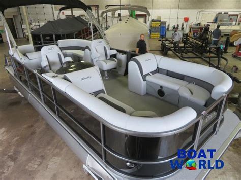 New 2024 Bentley Pontoons Legacy 220 Navigator Quad Lounge Pontoon And Honda 4 55011 East Bethel