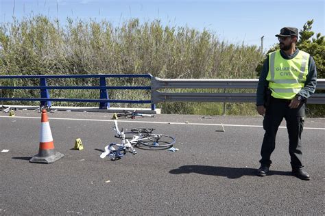 Tres Ciclistas Muertos Y Otros Dos Heridos Graves Atropellados Por Una