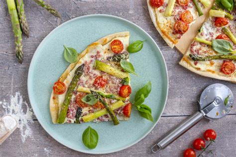 Flammkuchen Mit Birnen Und Gorgonzola Rezept Eat De