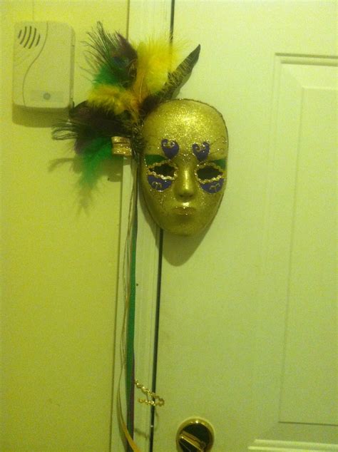 DIY Mardi Gras Mask | Mardi gras mask, Mardi gras, Gras