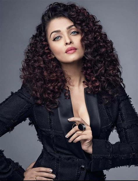 Aishwarya Rai Bachchan Rocks New Hair In Unseen Pics From Photoshoot