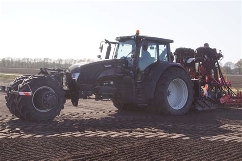 Valtra Valtra T171 Advance Trike Van Loonbedrijf Agrivision