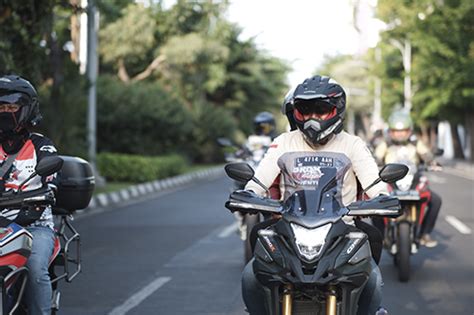 Mpm Honda Jatim Ajak Konsumen Jelajah Kota Surabaya Dengan Cb X