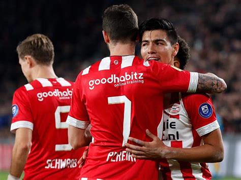 Chucky Y Guti Rrez Tienen Gran Noche Con El Psv Imagen Radio